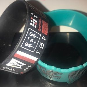 Pierce the Veil and Twenty one pilots bracelet